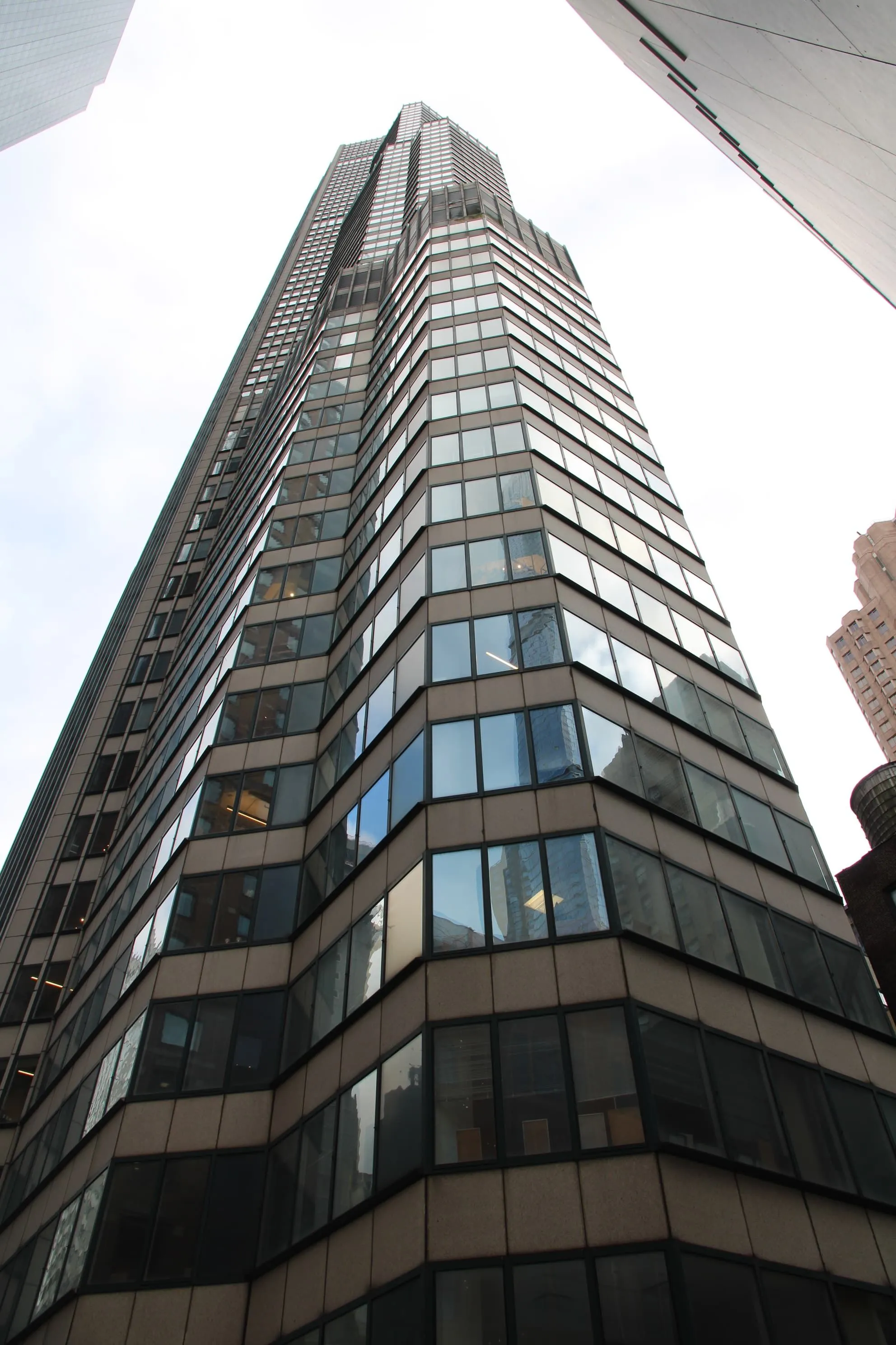 75-Story CitySpire Condominium Facade Restoration — Building Overview