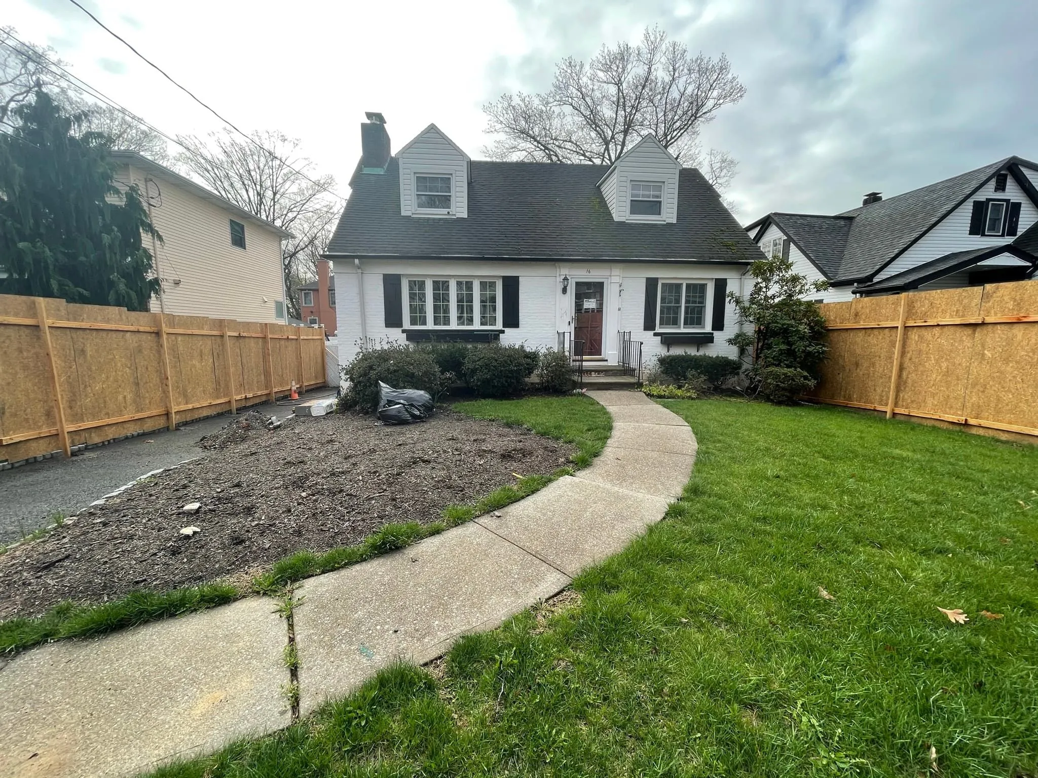 Oakwood Staten Island Single-Family Residence Facade Retrofit — Building Overview