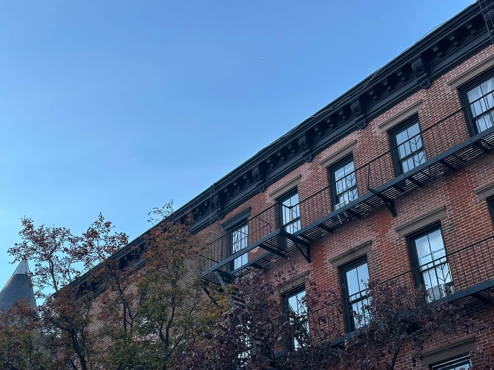 Historic Greenwich Village Landmark Roof Replacement and Facade Restoration — Building Overview