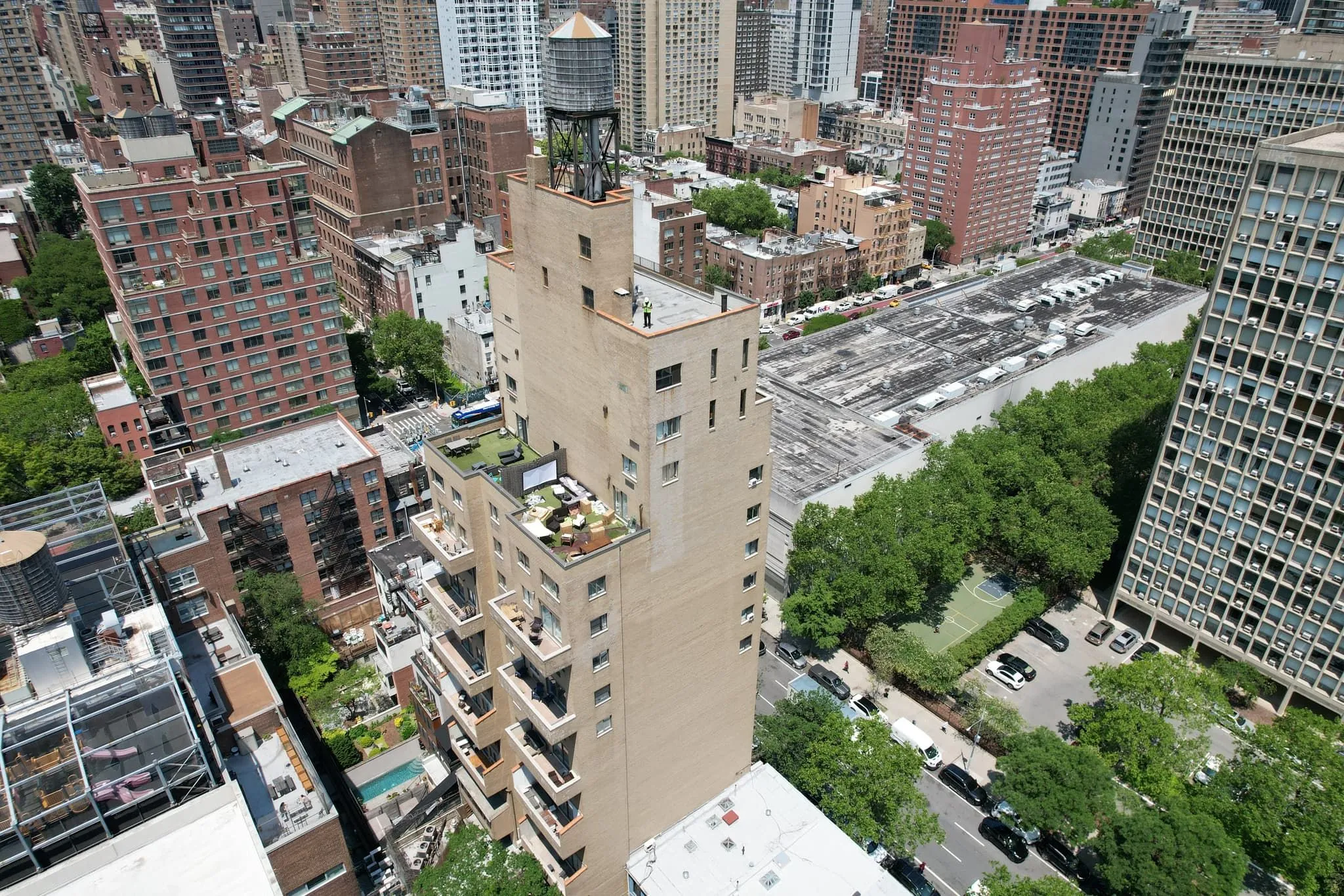 18-Story IVY 30 Kips Bay Residential Facade Restoration — Building Overview