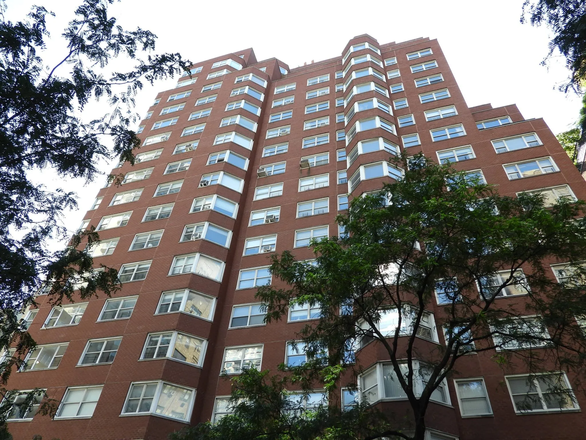 21-Story Upper East Side Residential Condominium Facade Restoration — Building Overview